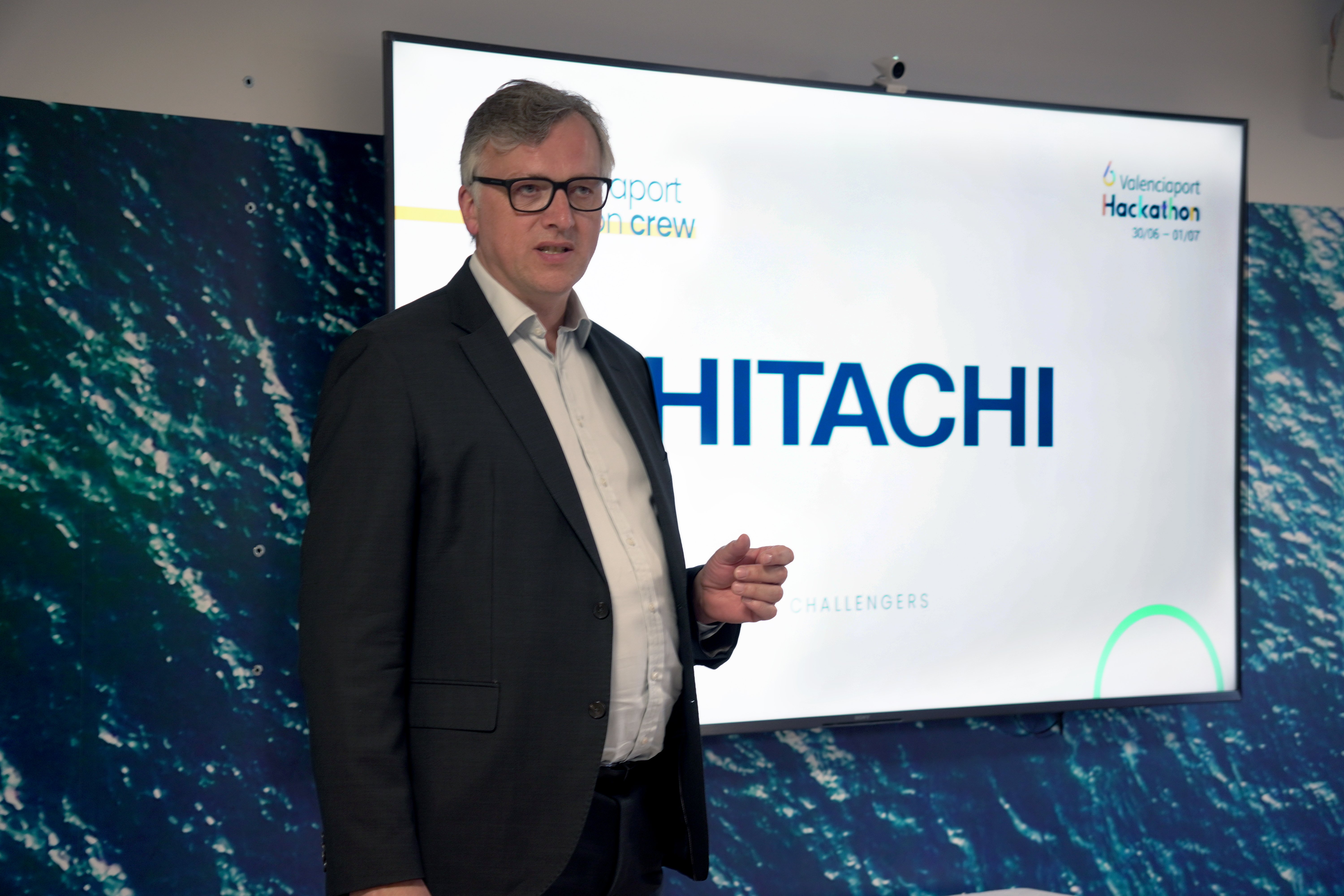 foto hitachi